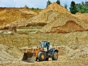 Role of Internet Technology in Equipment Rental